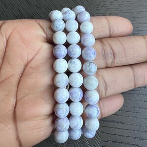 Purple howlite bracelet 8mm